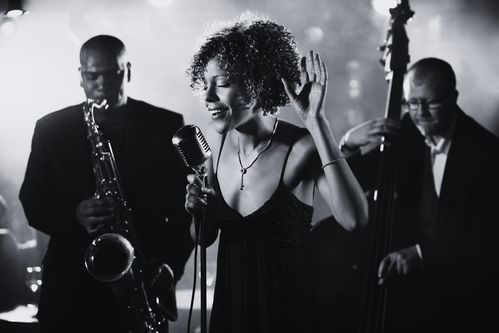 9 covers de \, image size:1599x1066